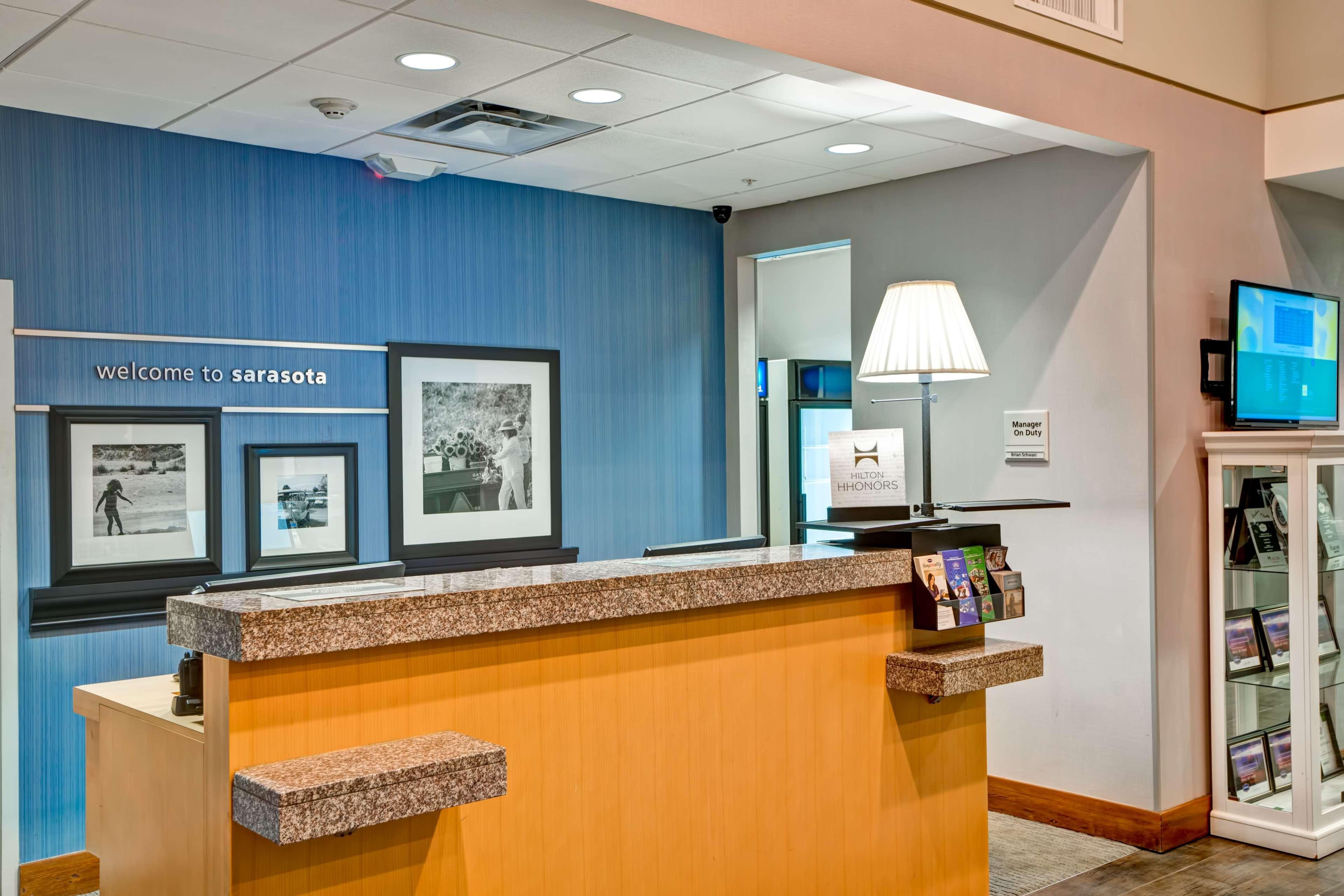 Hampton Inn & Suites Sarasota / Bradenton - Airport מראה חיצוני תמונה